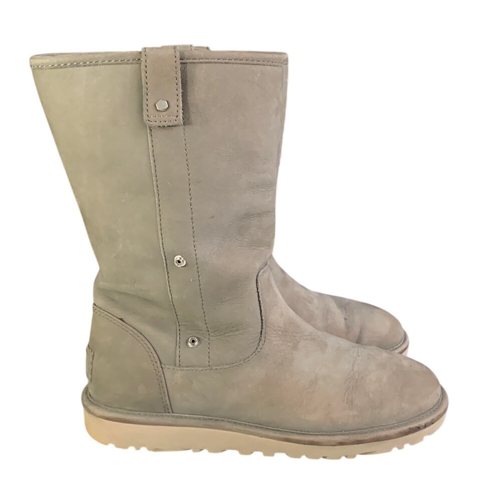 UGG Classic Short Boots Womens 7 Tan Shearling Suede Winter Pull On Warm Cozy